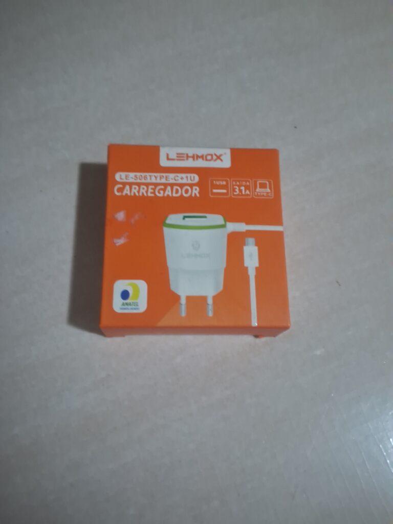 Carregador de Celular de Parede Lehmox LE-506 vermelho